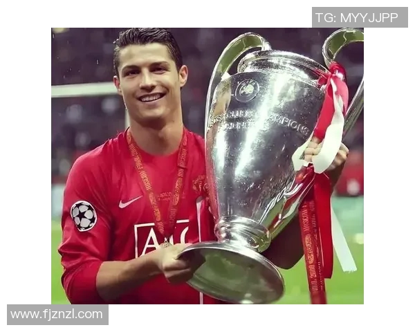 12号球衣背后的传奇故事揭晓这位足球明星的辉煌与成就 12号球衣背后的传奇故事揭晓这位足球明星的辉煌与成就